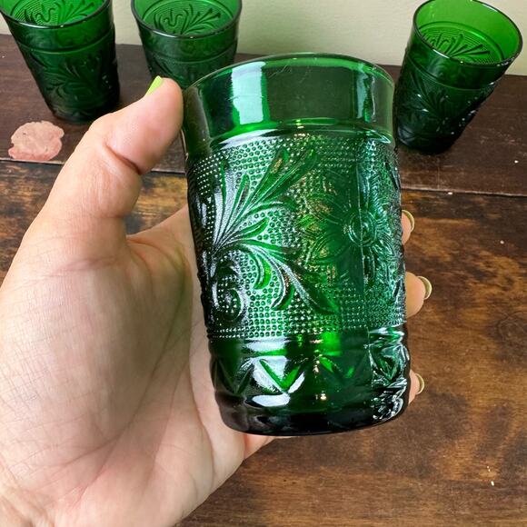 Set of 4 Anchor Hocking VTG 30s Forest Green Oatmeal Sandwich Pattern Glasses - Picture 6 of 9